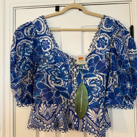 Farm Rio Blue Floral Women's Top - Picture 4 of 11